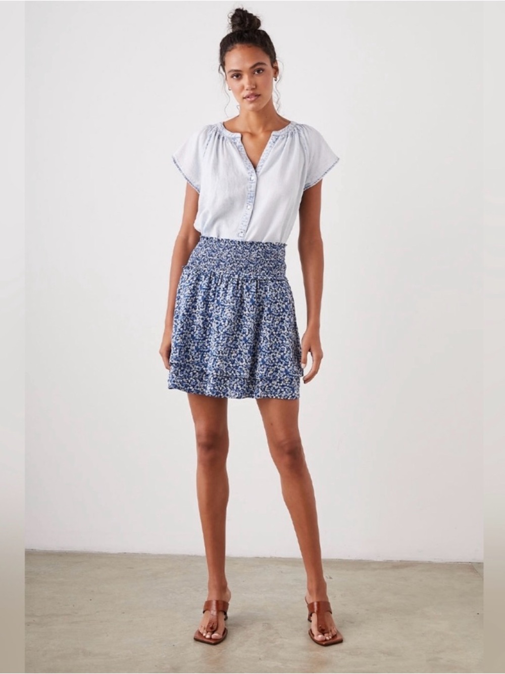 Rails Addison Navy White Texture Floral Skirt Size S